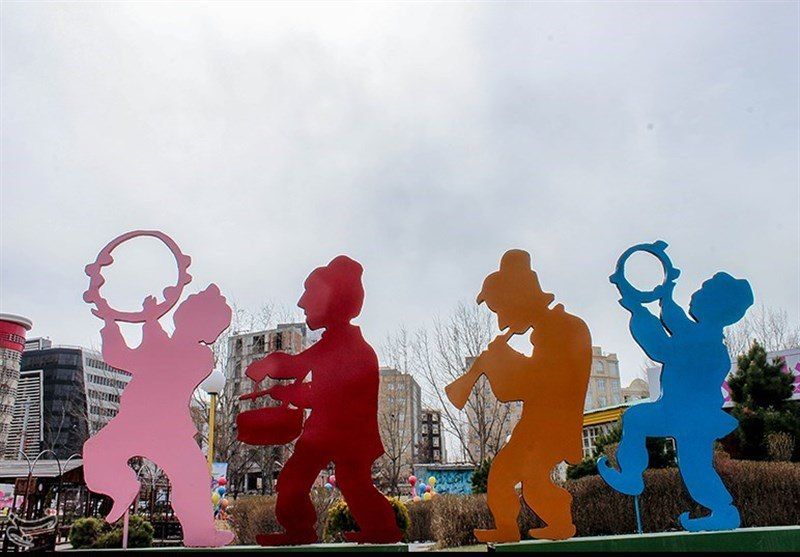 ساخت انواع المان های نوروزی فایبرگلاس