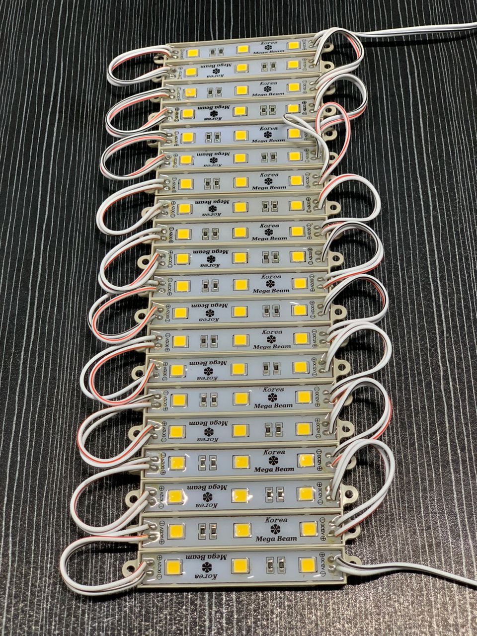 LED بلوکی رزینی MegaBeam کره