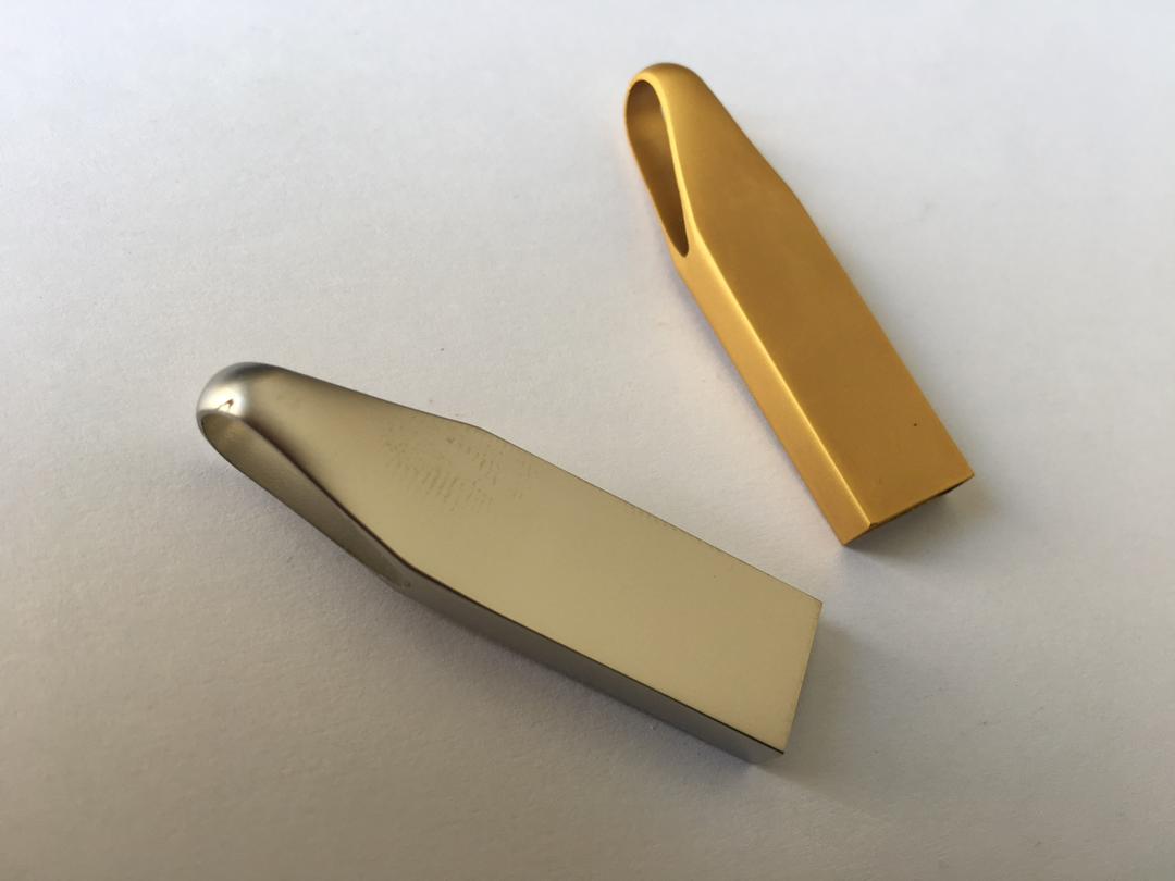 خرید و فروش عمده فلش تبلیغاتی – کارتی، فلزی، چرمی و جاکلیدی