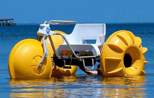 قایق سه چرخه-سه نفره روی آب فایبرگلاس