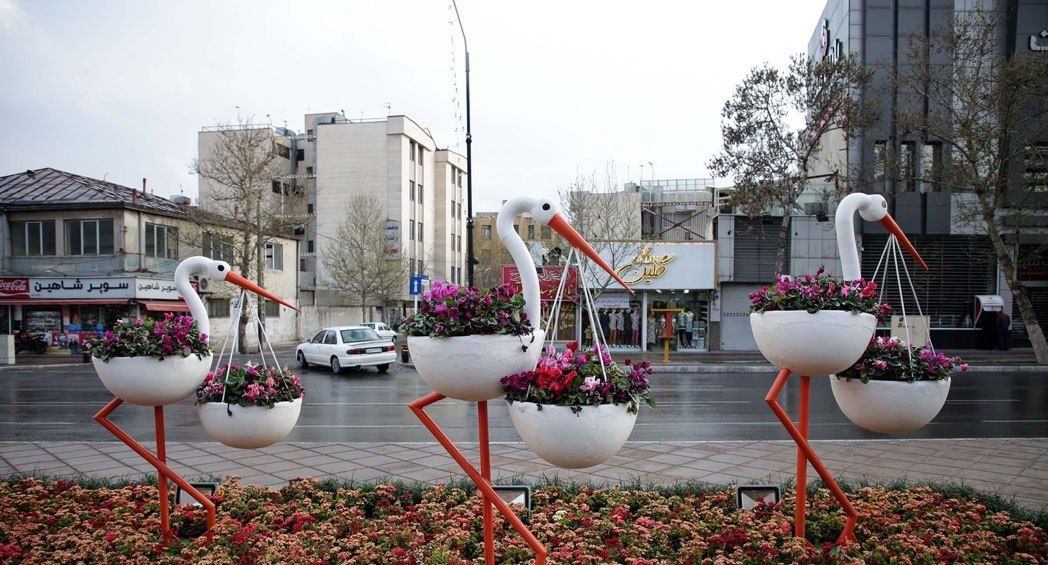 گلدان های تزئینی  فضای شهری